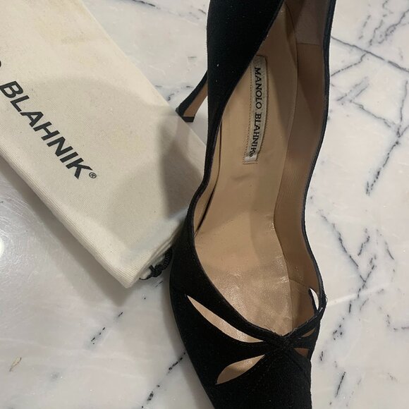 Vintage Manolo Blahnik Black Suede Heels - Picture 2 of 14